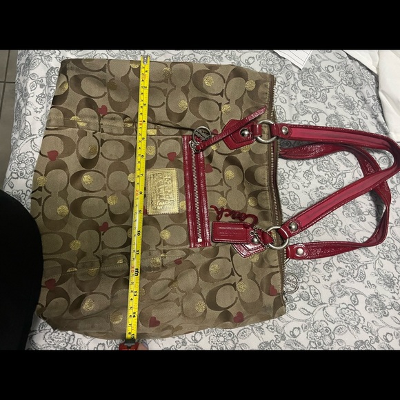Authentic Coach handbag Red - Picture 8 of 8
